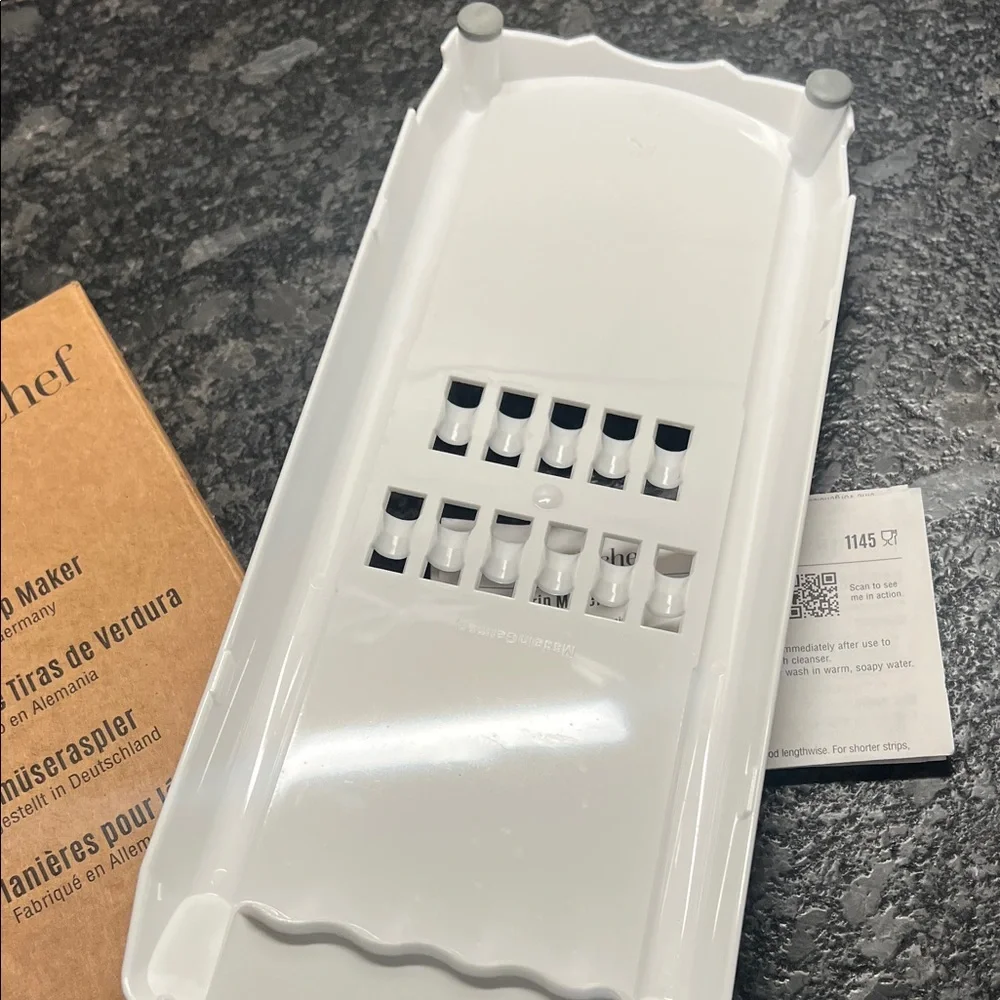 Pampered Chef White Veggie Strip Maker. New in box. Instructions included